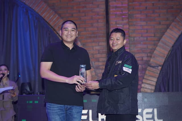 Telkomsel Sabet Best Operator Service di Uzone Choice Award 2023