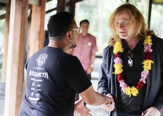 7 Potret Megadeth Tiba di Yogyakarta, Siap Guncang Jogjarockarta