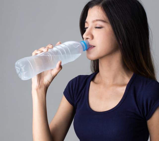 Berbagai Cara Mengatasi Dehidrasi
