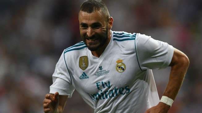 Zidane Minta Fans Madrid Stop Cemooh Benzema