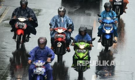 Jakarta Bakal Diguyur Hujan Ringan Pagi Hingga Malam