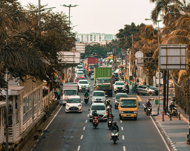 Usia Mobil Mau Dibatasi di Jakarta, Gimana Nasib Mobil Bekas?