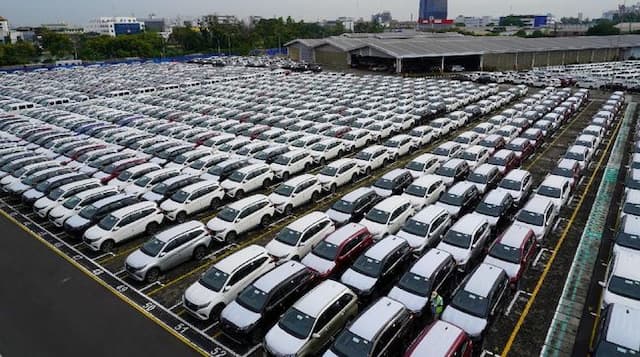 Mobil Baru Banyak, Tapi Penjualan Nasional April 2024 Malah Anjlok