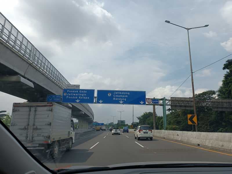 Pantauan Kecepatan Mobil di Jakarta-Cikampek, Nekat Lampaui 100 Km/Jam?