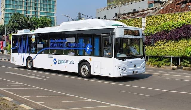 Spesifikasi Bus Listrik Transjakarta yang Dipasok Bakrie Autoparts 