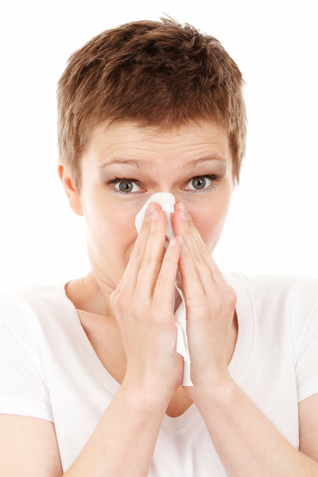 Apakah Penyakit Sinusitis dapat Disembuhkan dengan Cuci Hidung?