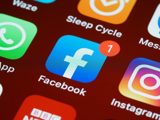 Facebook, Instagram, WhatsApp Down Selama 6 Jam, Apa Penyebabnya?