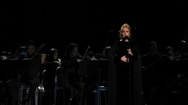 Adele Umumkan Telah Bercerai dari Suaminya
