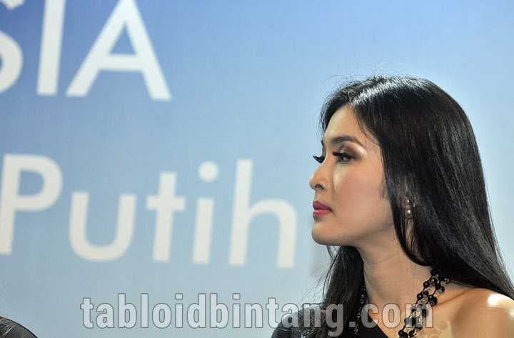 Ditanya Jenis Kelamin Anak Kedua, Sandra Dewi: Beda Dong