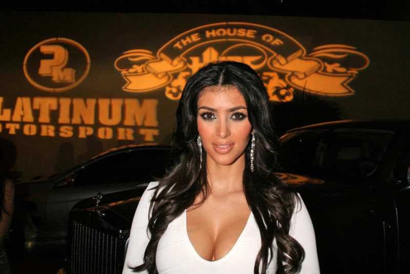 Kim Kardashian Terciduk Liburan Bersama Keluarga di Bali